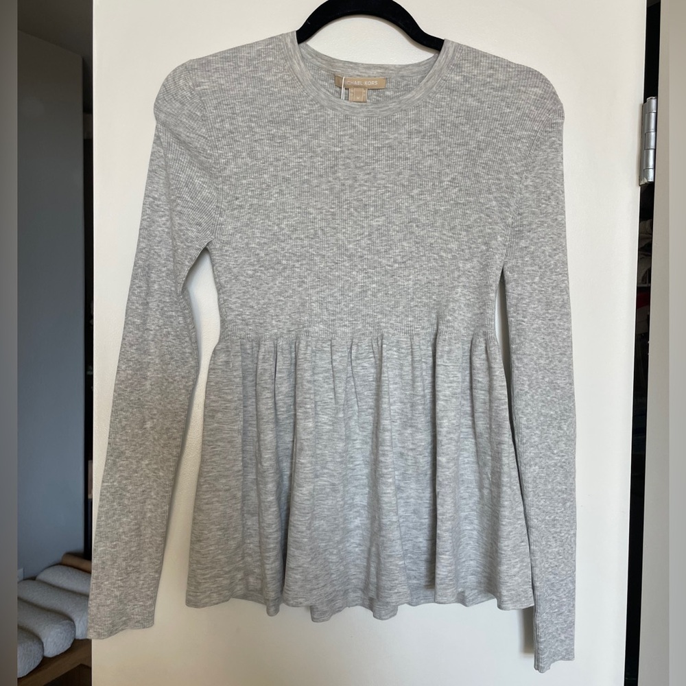 NWT Michael Kors Gray Ribbed Long Sleeve Peplum Top M